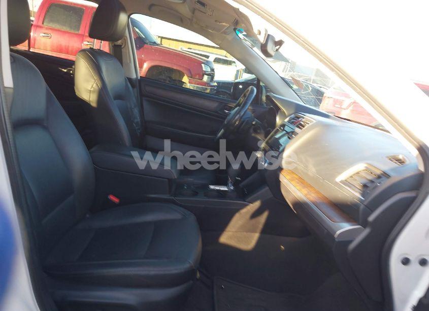 Photo 5 of 2016 Subaru Outback 2.5I LIMITED (VIN 4S4BSBNC5G3243289)