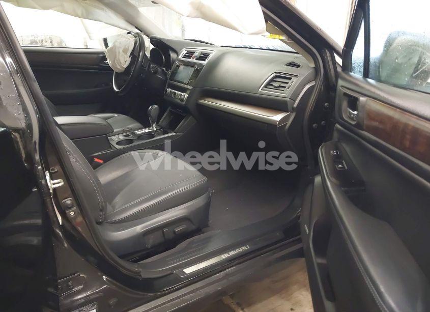 Photo 5 of 2016 Subaru Outback 2.5I LIMITED (VIN 4S4BSBNC5G3321019)