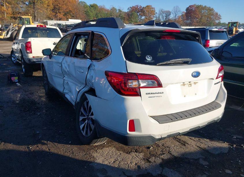 Photo 3 of 2016 Subaru Outback 2.5I LIMITED (VIN 4S4BSBNC6G3359567)