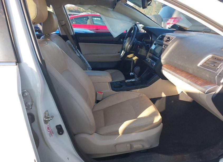 Photo 5 of 2016 Subaru Outback 2.5I LIMITED (VIN 4S4BSBNC6G3359567)