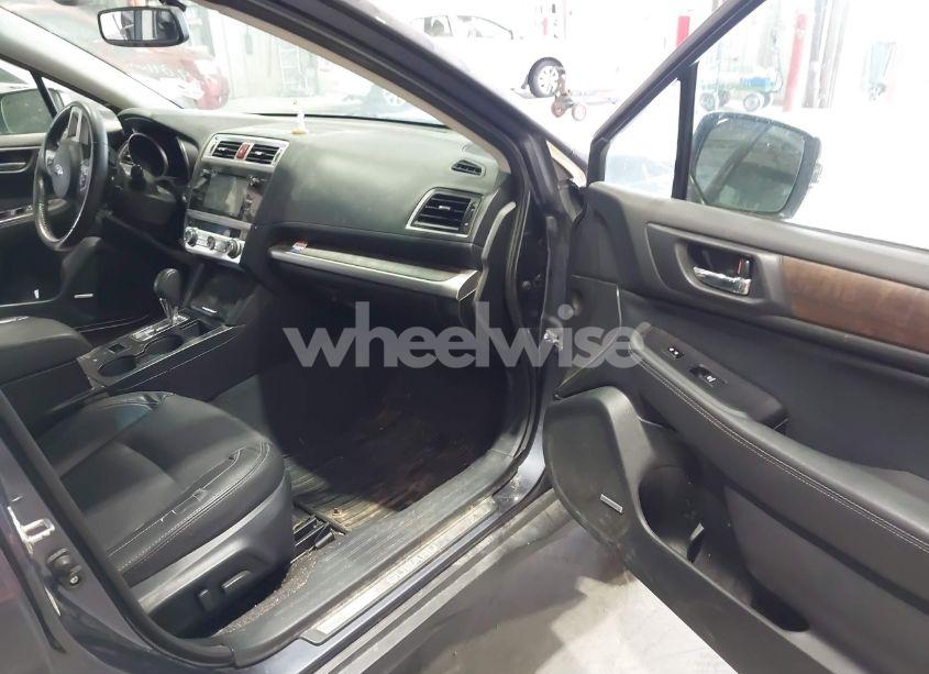 Photo 5 of 2016 Subaru Outback 2.5I LIMITED (VIN 4S4BSBNC9G3336106)