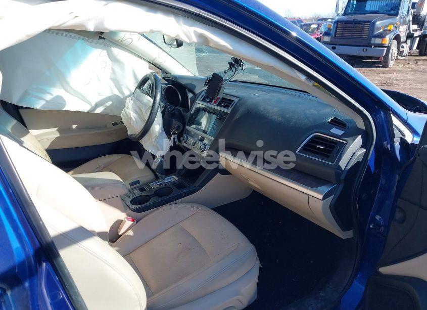 Photo 5 of 2016 Subaru Outback 3.6R LIMITED (VIN 4S4BSEJC3G3264794)