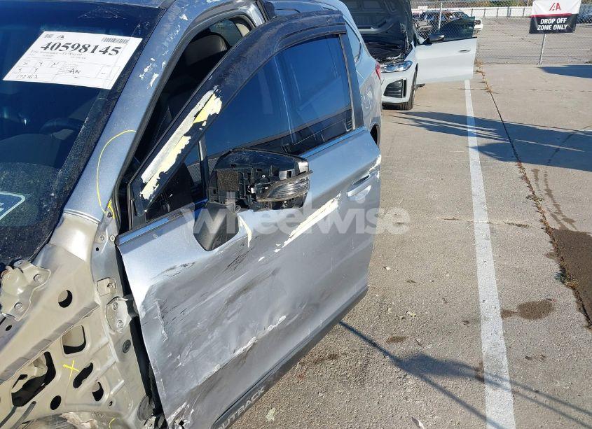 Photo 12 of 2015 Subaru Outback 3.6R LIMITED (VIN 4S4BSELC7F3209454)