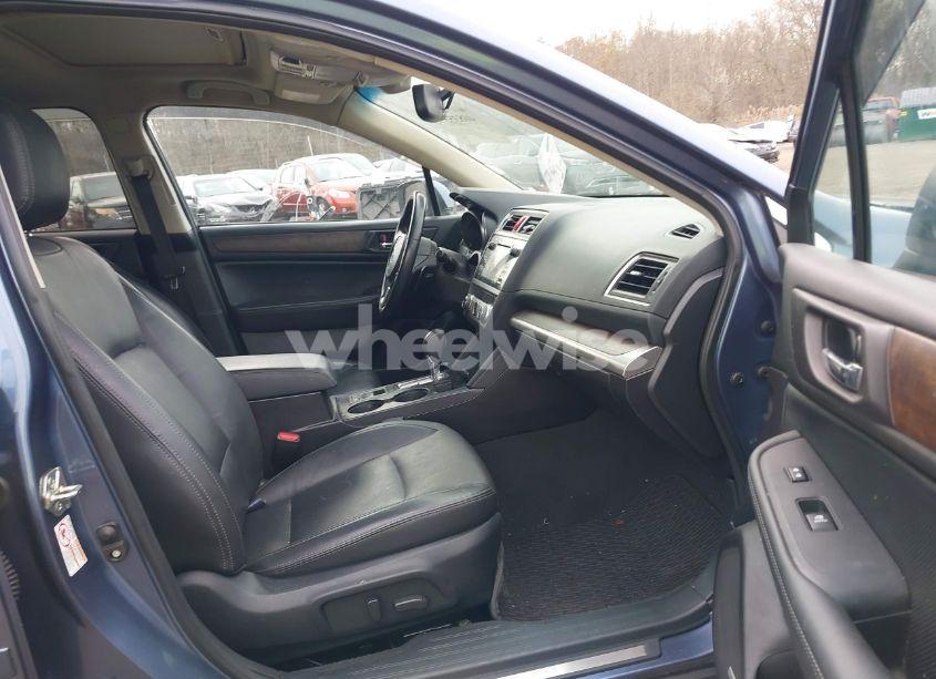 Photo 5 of 2016 Subaru Outback 3.6R LIMITED (VIN 4S4BSENC0G3226059)