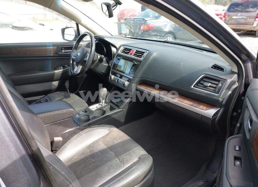 Photo 5 of 2016 Subaru Outback 3.6R LIMITED (VIN 4S4BSENC0G3267470)