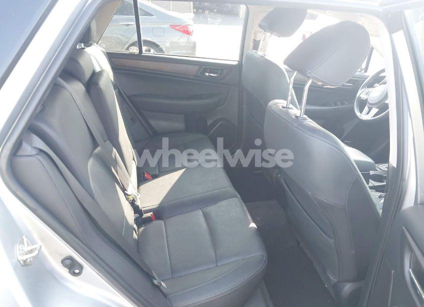 Photo 8 of 2017 Subaru Outback 3.6R LIMITED (VIN 4S4BSENC0H3397007)