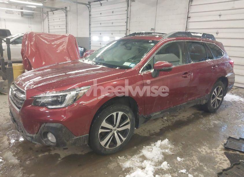 Photo 2 of 2019 Subaru Outback 3.6R LIMITED (VIN 4S4BSENC0K3312965)