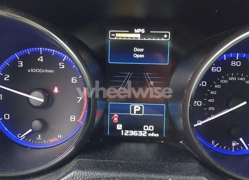 Photo 7 of 2016 Subaru Outback 3.6R LIMITED (VIN 4S4BSENC1G3214681)