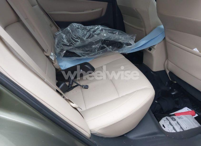 Photo 8 of 2017 Subaru Outback 3.6R LIMITED (VIN 4S4BSENC1H3347474)