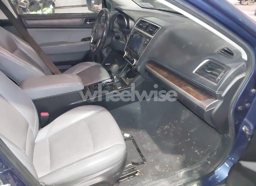 Photo 5 of 2019 Subaru Outback 3.6R LIMITED (VIN 4S4BSENC1K3259712)