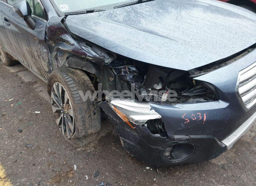 Photo 6 of 2017 Subaru Outback 3.6R LIMITED (VIN 4S4BSENC2H3332949)