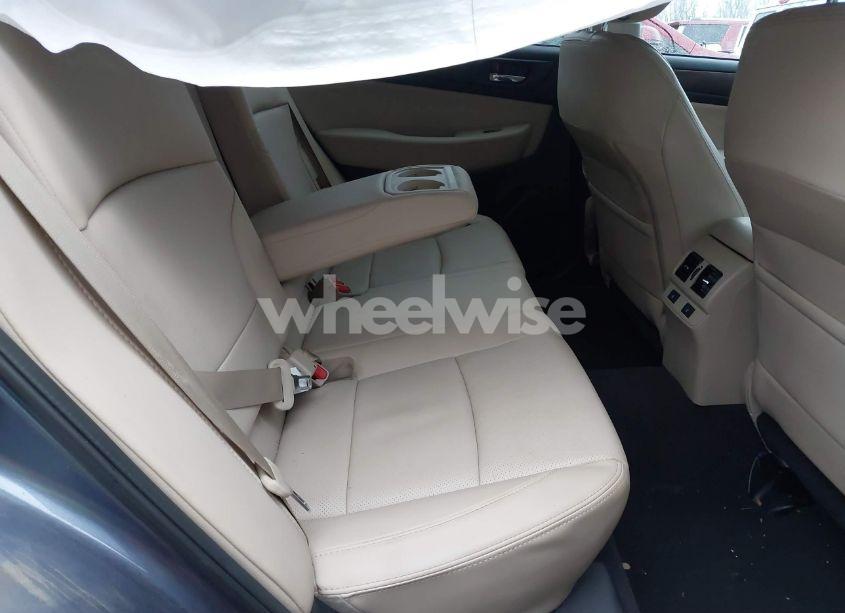 Photo 8 of 2017 Subaru Outback 3.6R LIMITED (VIN 4S4BSENC2H3332949)