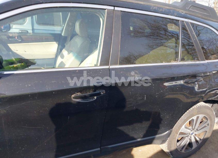 Photo 14 of 2019 Subaru Outback 3.6R LIMITED (VIN 4S4BSENC2K3209403)