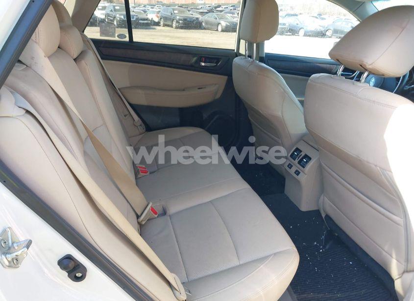 Photo 8 of 2016 Subaru Outback 3.6R LIMITED (VIN 4S4BSENC3G3224273)