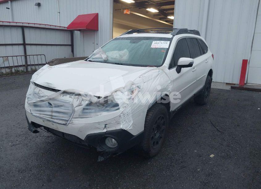 Photo 2 of 2016 Subaru Outback 3.6R LIMITED (VIN 4S4BSENC3G3303295)