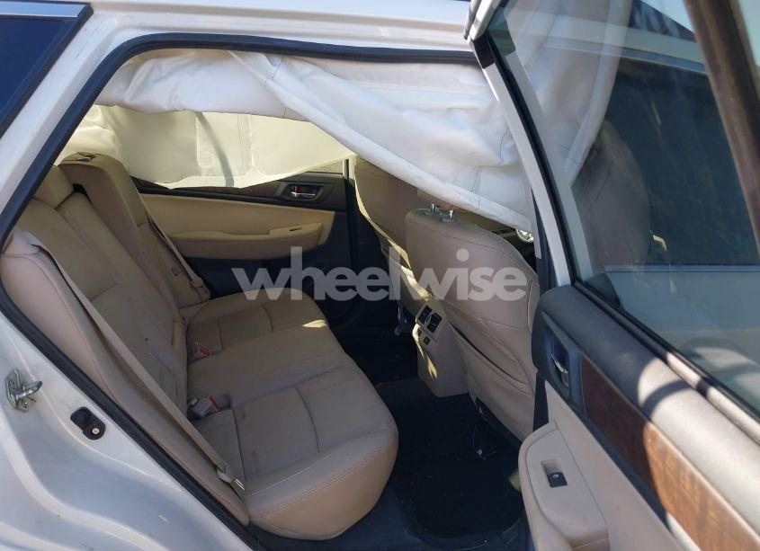 Photo 8 of 2016 Subaru Outback 3.6R LIMITED (VIN 4S4BSENC3G3303295)