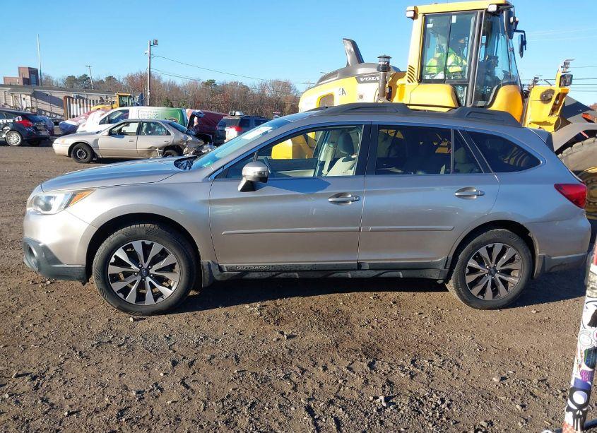 Photo 14 of 2016 Subaru Outback 3.6R LIMITED (VIN 4S4BSENC4G3341053)