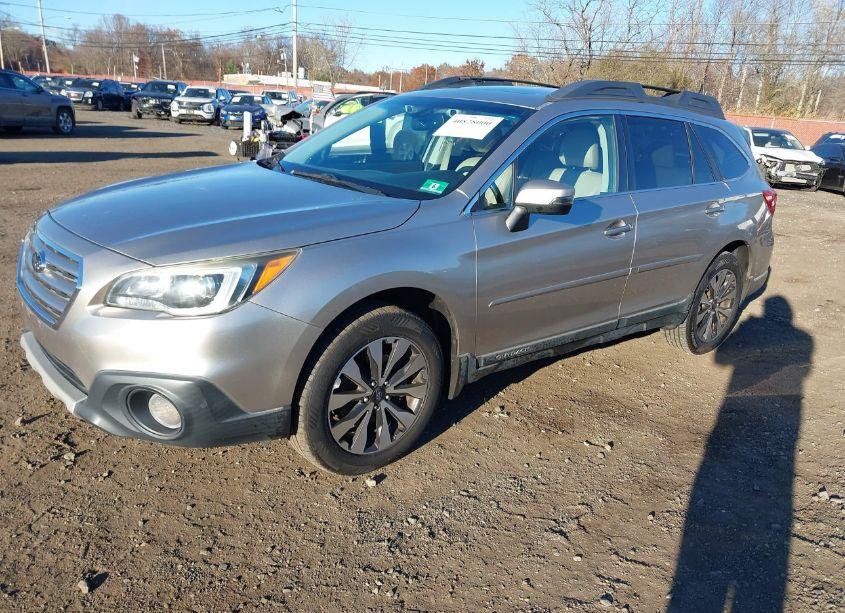 Photo 2 of 2016 Subaru Outback 3.6R LIMITED (VIN 4S4BSENC4G3341053)