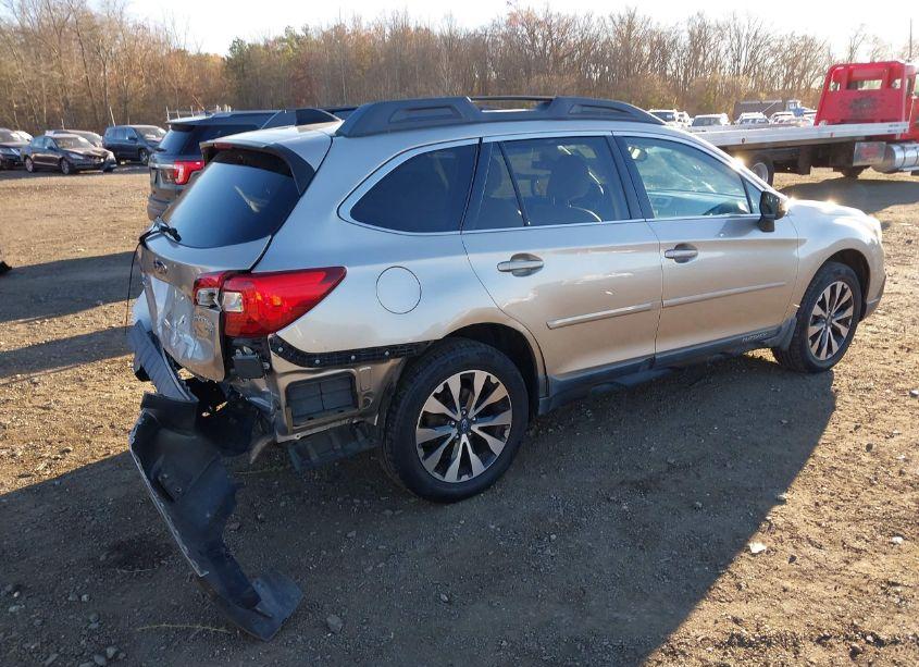 Photo 4 of 2016 Subaru Outback 3.6R LIMITED (VIN 4S4BSENC4G3341053)