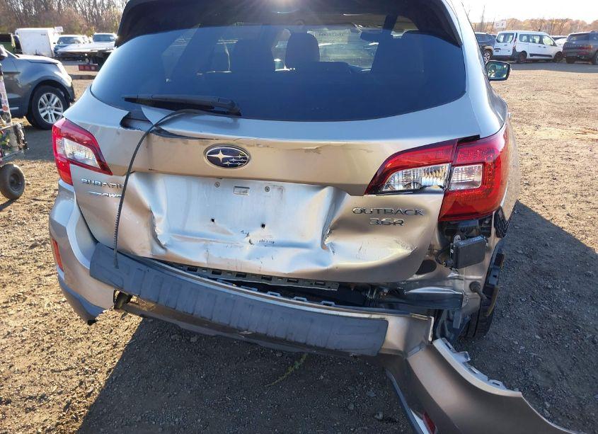 Photo 6 of 2016 Subaru Outback 3.6R LIMITED (VIN 4S4BSENC4G3341053)