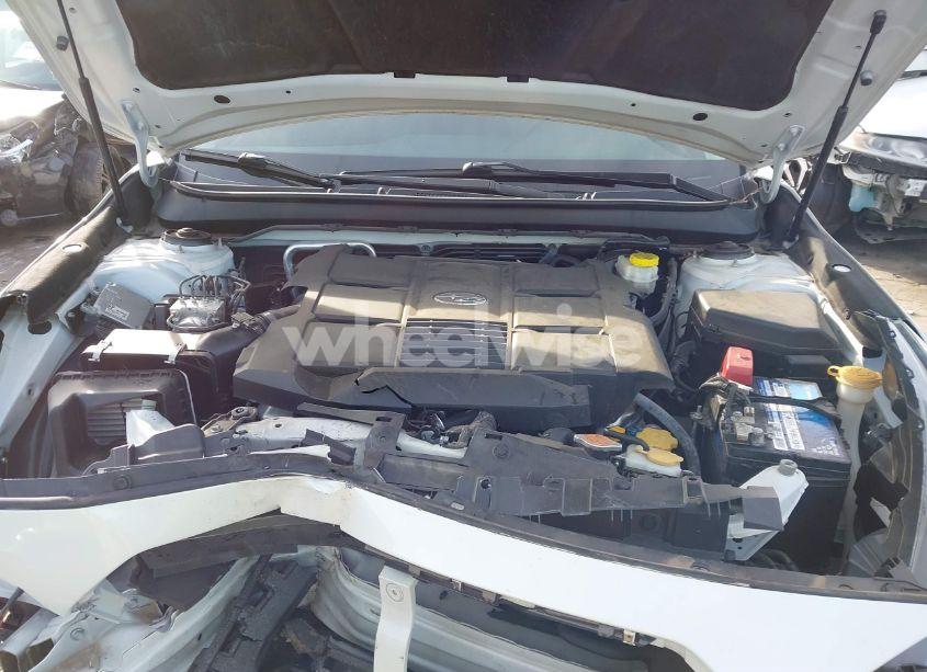 Photo 10 of 2019 Subaru Outback 3.6R LIMITED (VIN 4S4BSENC4K3223948)