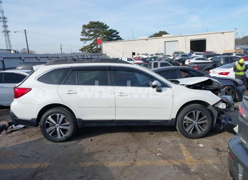 Photo 13 of 2019 Subaru Outback 3.6R LIMITED (VIN 4S4BSENC4K3223948)