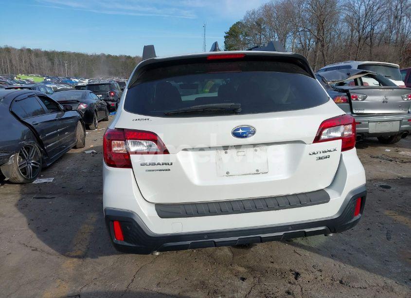 Photo 16 of 2019 Subaru Outback 3.6R LIMITED (VIN 4S4BSENC4K3223948)