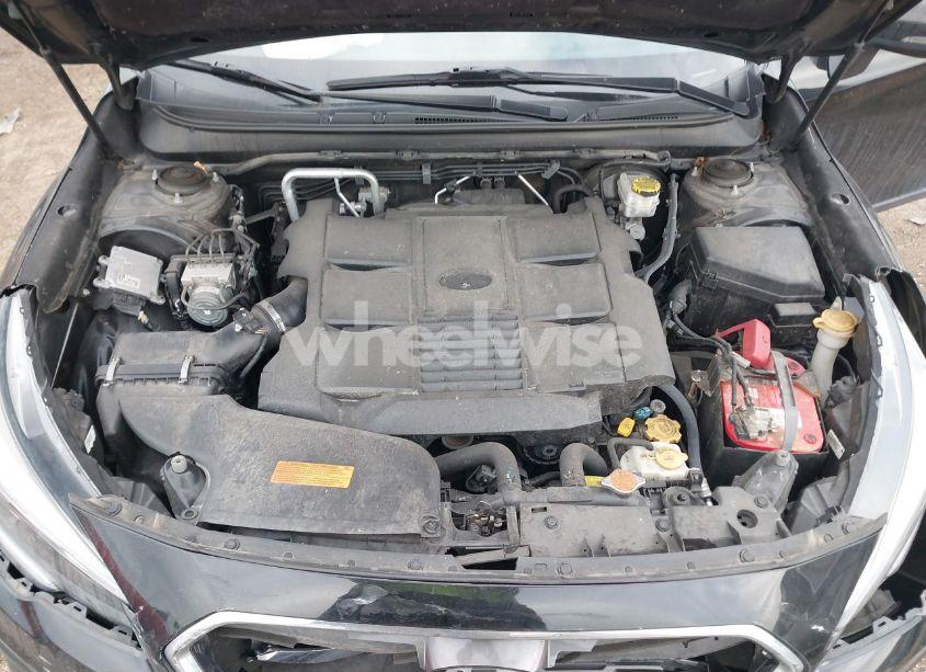 Photo 10 of 2019 Subaru Outback 3.6R LIMITED (VIN 4S4BSENC4K3230043)