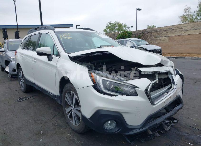 2019 Subaru Outback 3.6R LIMITED (VIN 4S4BSENC4K3278965) main photo
