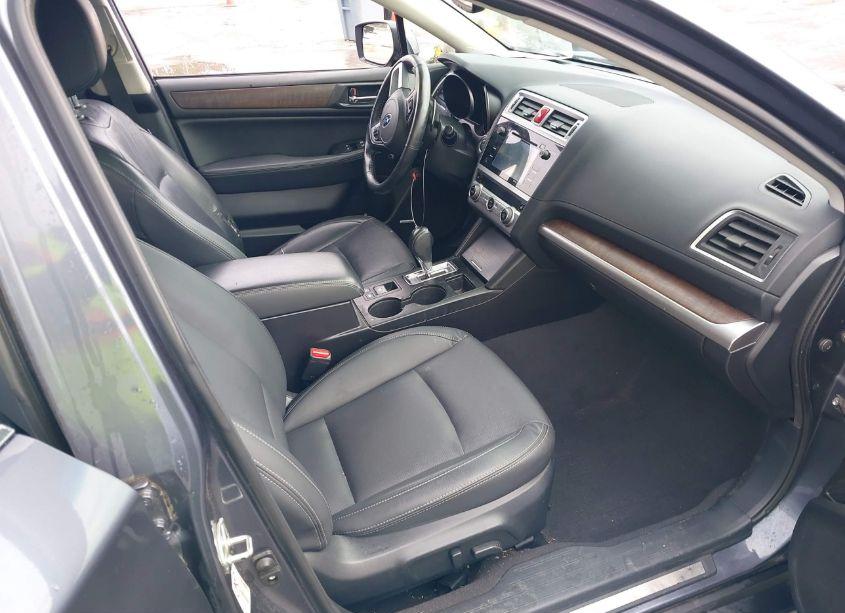 Photo 5 of 2016 Subaru Outback 3.6R LIMITED (VIN 4S4BSENC5G3284877)