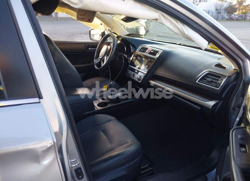 Photo 5 of 2016 Subaru Outback 3.6R LIMITED (VIN 4S4BSENC5G3340316)