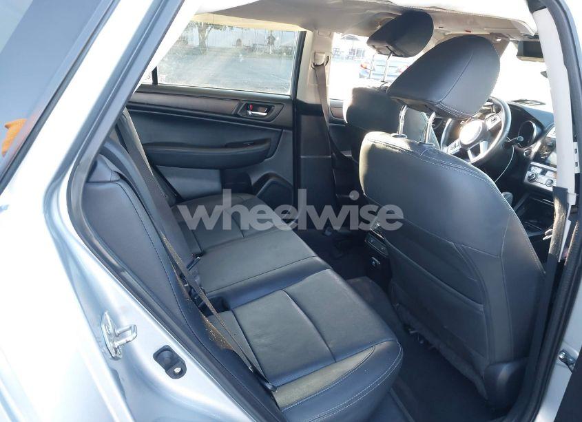 Photo 8 of 2016 Subaru Outback 3.6R LIMITED (VIN 4S4BSENC5G3340316)