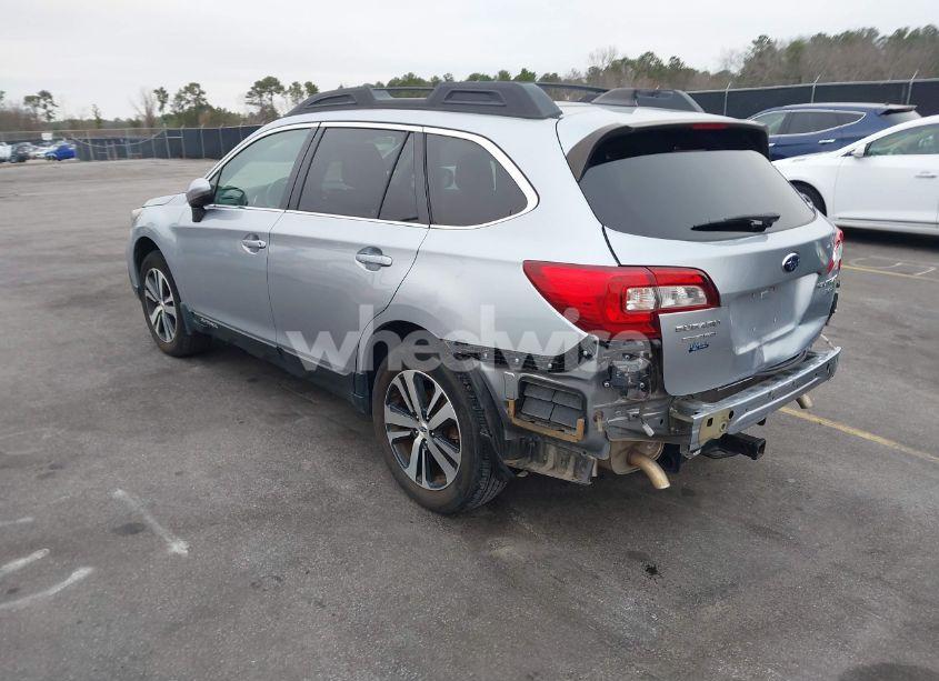 Photo 3 of 2019 Subaru Outback 3.6R LIMITED (VIN 4S4BSENC5K3315585)