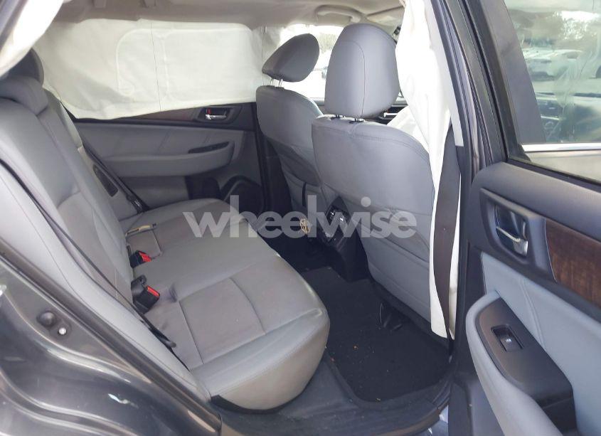 Photo 8 of 2018 Subaru Outback 3.6R LIMITED (VIN 4S4BSENC6J3364535)