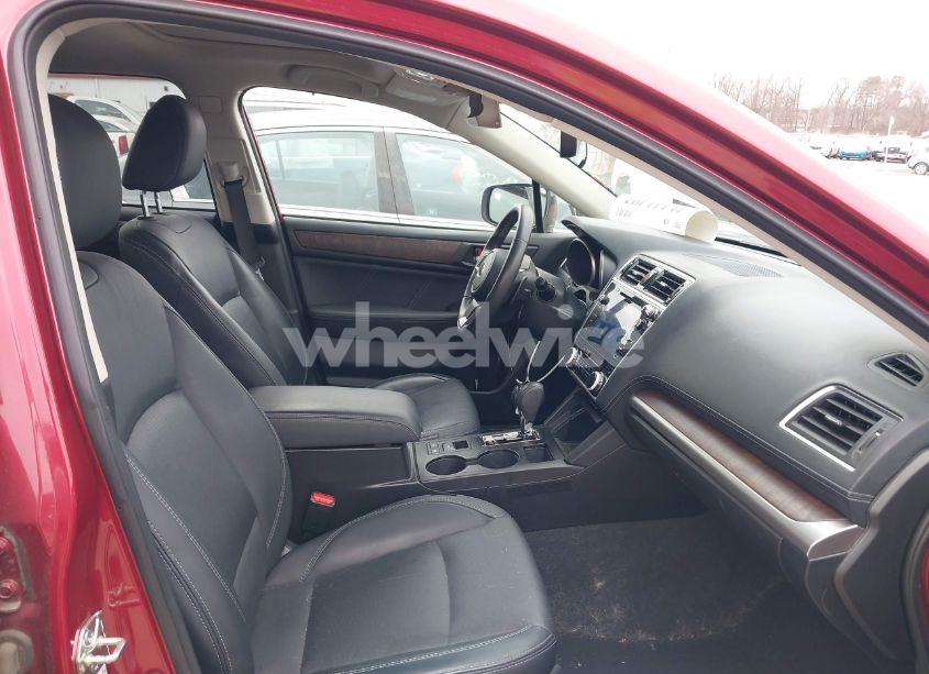 Photo 5 of 2018 Subaru Outback 3.6R LIMITED (VIN 4S4BSENC6J3386079)