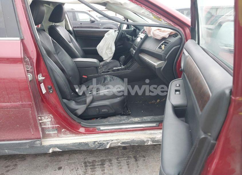 Photo 5 of 2017 Subaru Outback 3.6R LIMITED (VIN 4S4BSENC7H3218641)