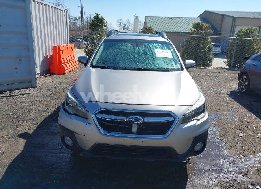 Photo 12 of 2018 Subaru Outback 3.6R LIMITED (VIN 4S4BSENC7J3371655)