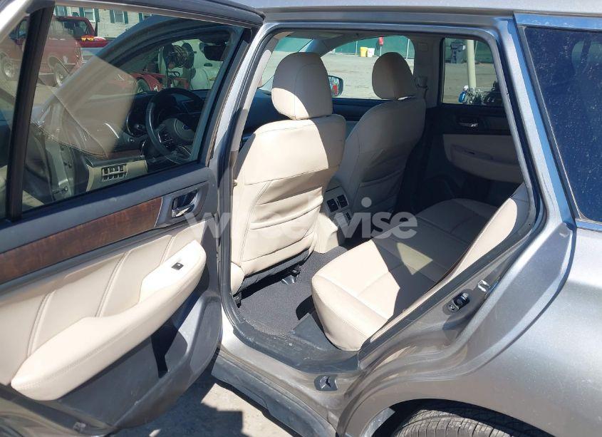 Photo 8 of 2018 Subaru Outback 3.6R LIMITED (VIN 4S4BSENC7J3371655)