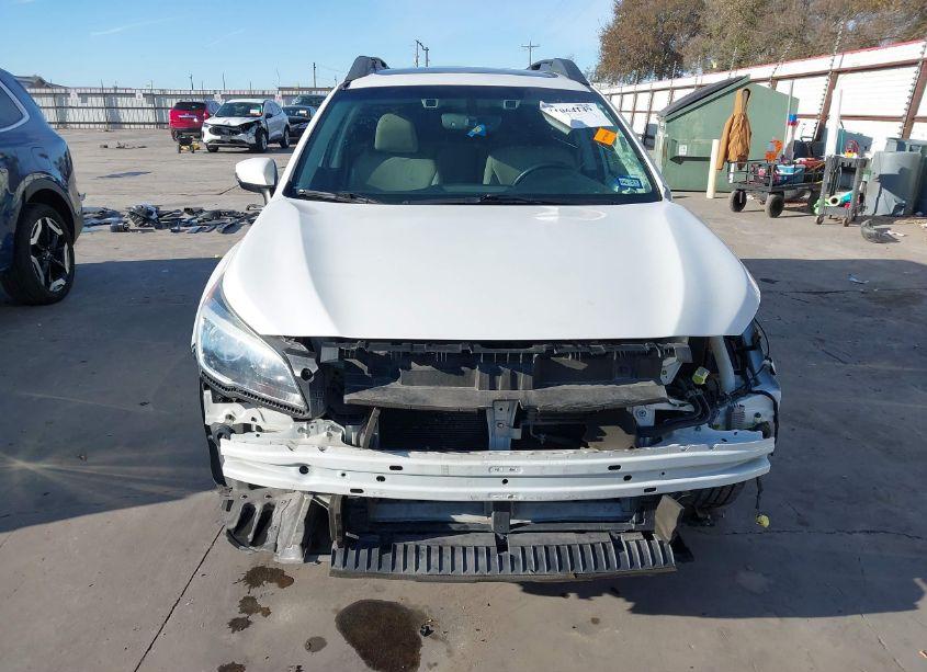 Photo 18 of 2017 Subaru Outback 3.6R LIMITED (VIN 4S4BSENC8H3382139)