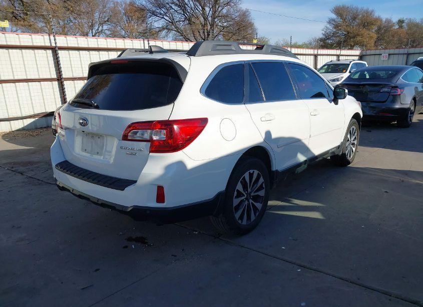 Photo 4 of 2017 Subaru Outback 3.6R LIMITED (VIN 4S4BSENC8H3382139)