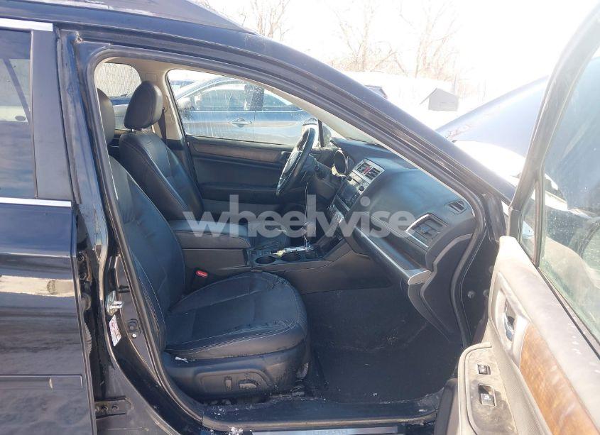 Photo 5 of 2017 Subaru Outback 3.6R LIMITED (VIN 4S4BSENC8H3383260)