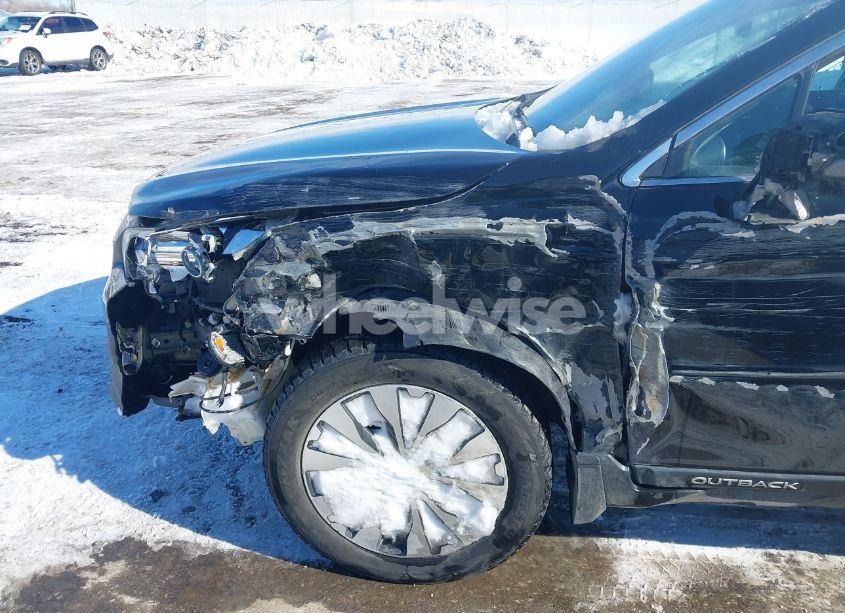 Photo 6 of 2017 Subaru Outback 3.6R LIMITED (VIN 4S4BSENC8H3383260)