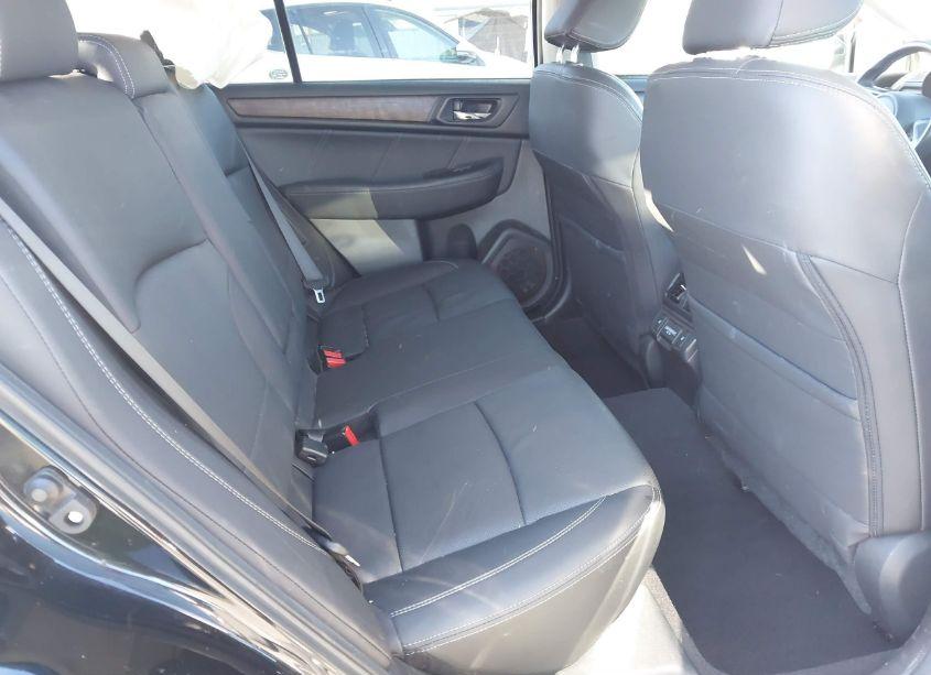 Photo 8 of 2018 Subaru Outback 3.6R LIMITED (VIN 4S4BSENC8J3328491)