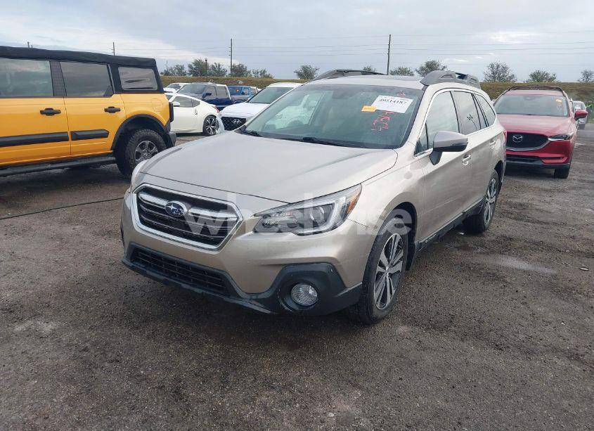 Photo 2 of 2018 Subaru Outback 3.6R LIMITED (VIN 4S4BSENC8J3330662)