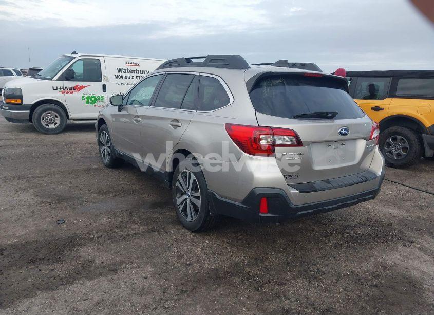 Photo 3 of 2018 Subaru Outback 3.6R LIMITED (VIN 4S4BSENC8J3330662)