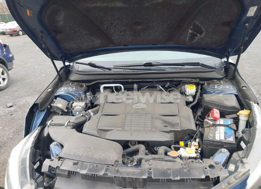 Photo 10 of 2019 Subaru Outback 3.6R LIMITED (VIN 4S4BSENC8K3317105)