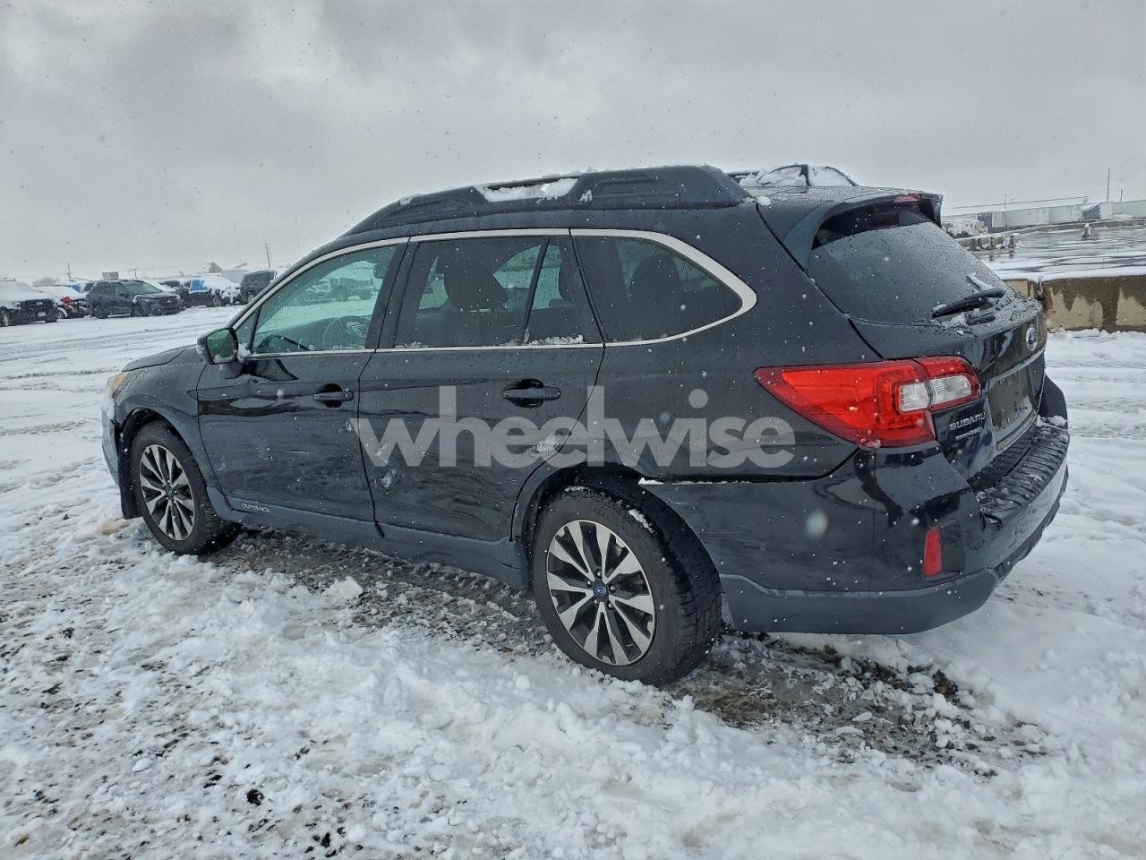 Photo 2 of 2016 SUBARU OUTBACK 3.6R LIMITED (VIN 4S4BSENC9G3314494)