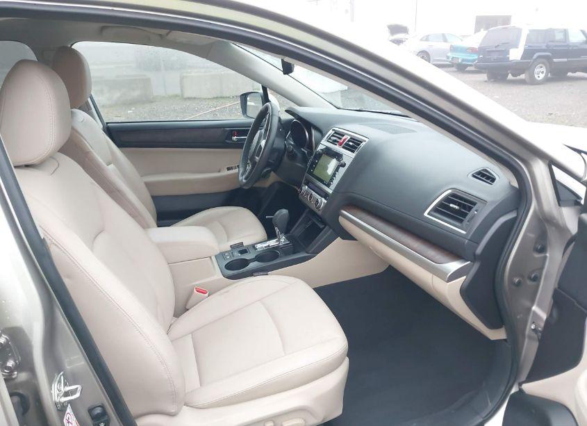 Photo 5 of 2017 Subaru Outback 3.6R LIMITED (VIN 4S4BSENC9H3309202)