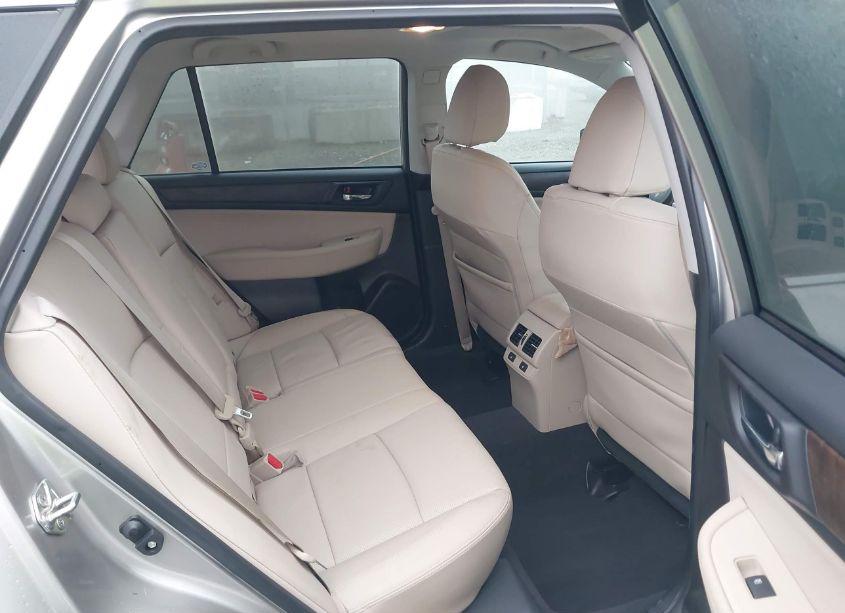 Photo 8 of 2017 Subaru Outback 3.6R LIMITED (VIN 4S4BSENC9H3309202)