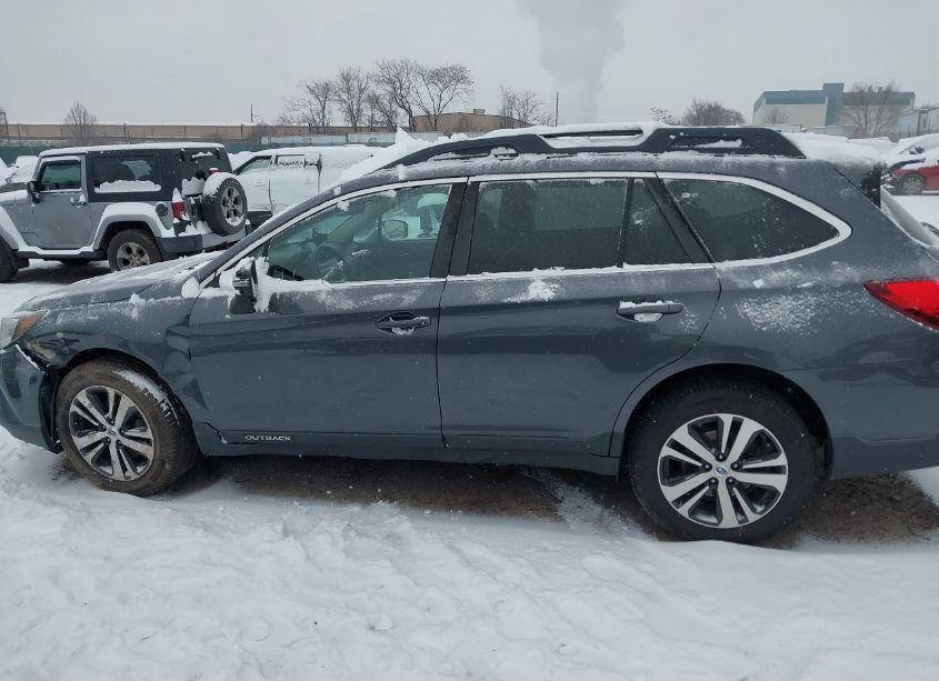 Photo 14 of 2018 Subaru Outback 3.6R LIMITED (VIN 4S4BSENC9J3324630)